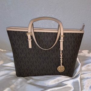 🤎Like New MK Tote